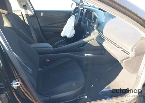 2023 Hyundai Elantra Sel z USA, uszkodzony, nr VIN 5NPLM4AG7PH089485